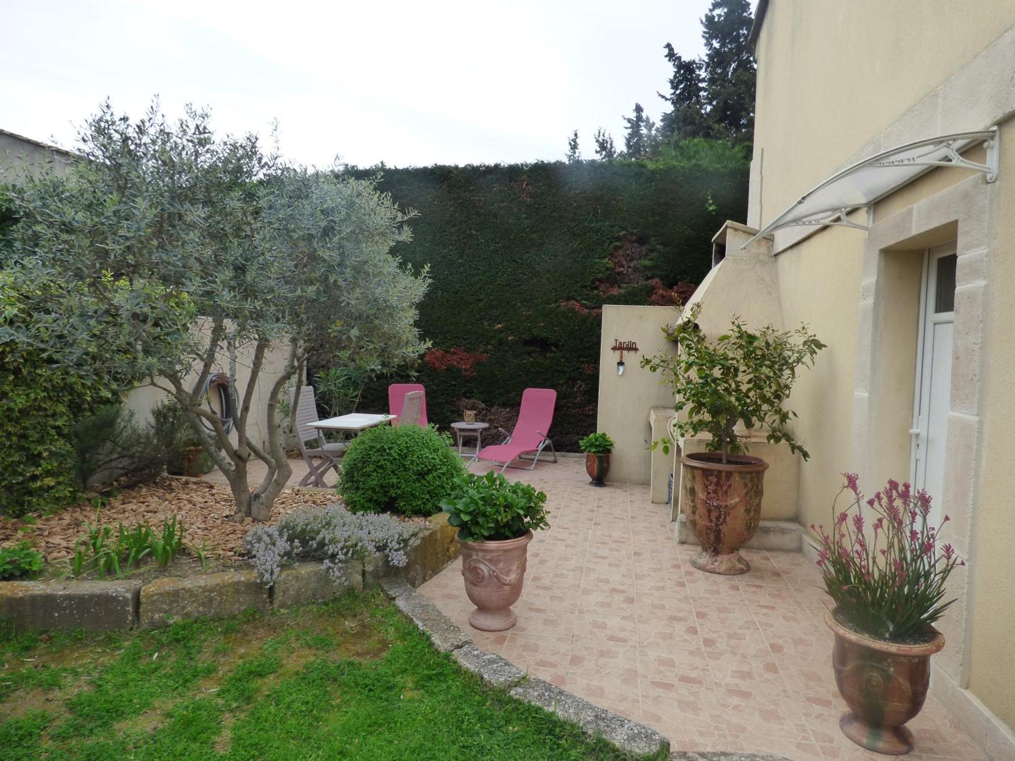 Chambre D'Hotes Entre Provence Et Camargue Beaucaire (Gard) Exterior foto